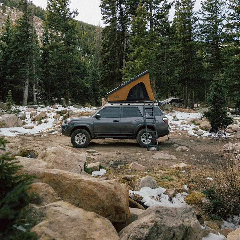 4X4 Colorado Nimbus Hardshell Roof Top Tent