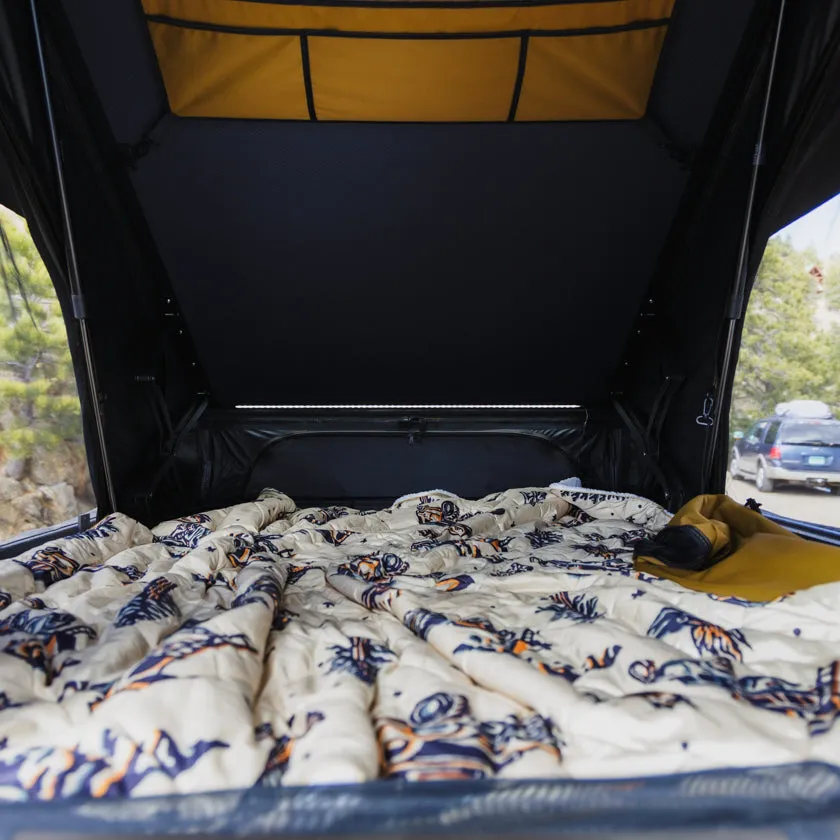 4X4 Colorado Nimbus Hardshell Roof Top Tent