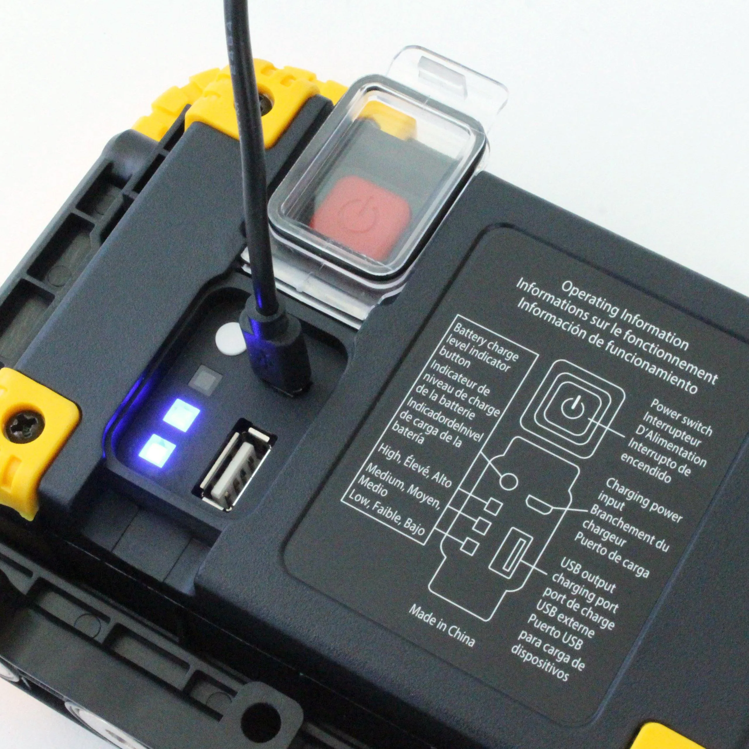 6W Rechargeable LED Work Light in Yellow