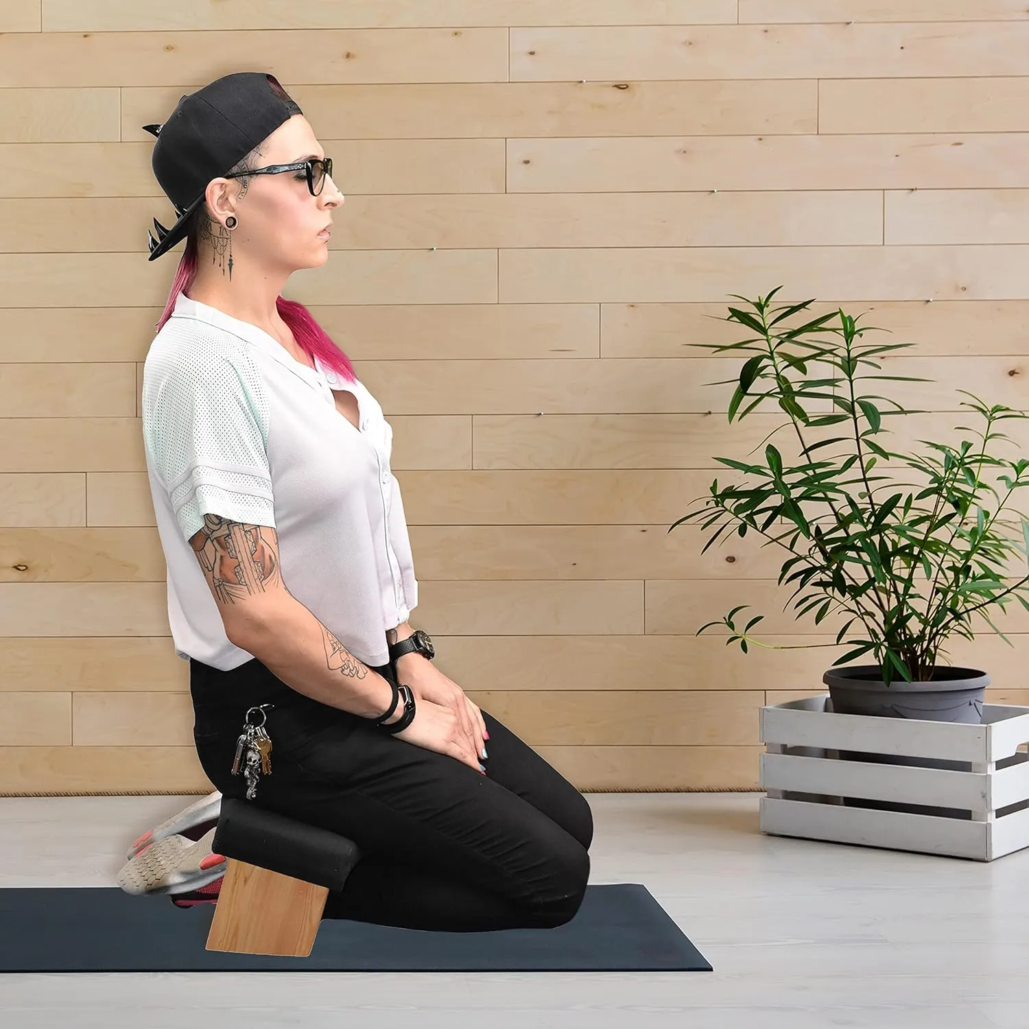 Black Foldable Meditation Chair - Yoga Zen Meditation Bench Kneeling Stool - Wooden Meditation Stool with Cushion - Prayer Kneeler Seiza Meditation Seat
