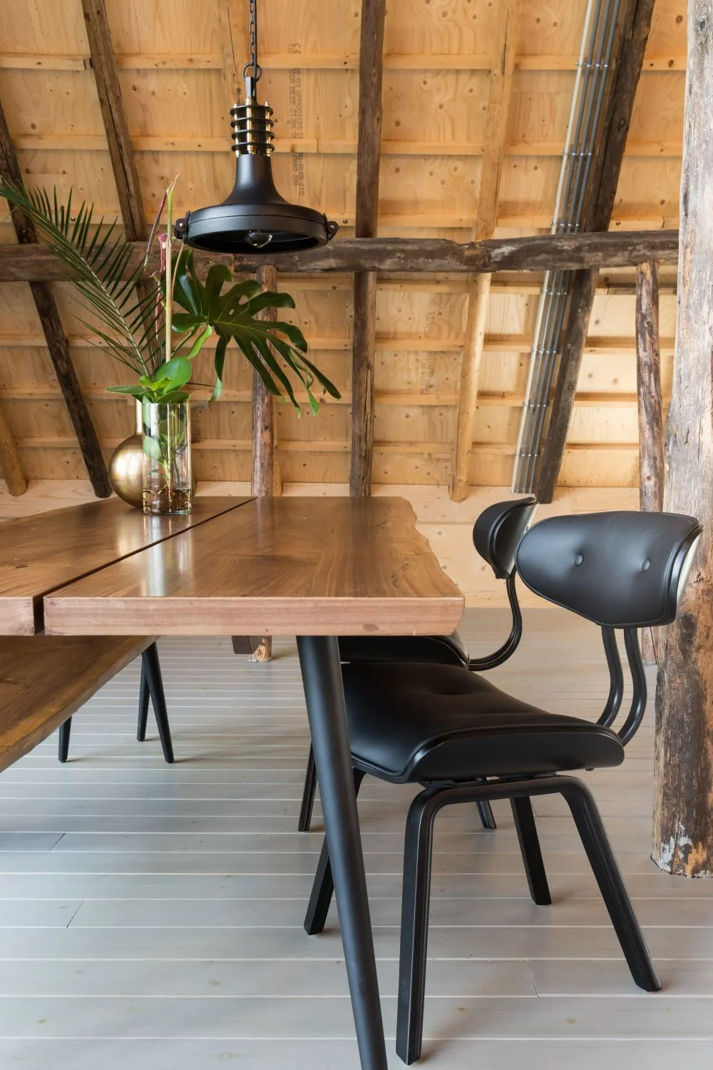 Black Tufted Dining Chair | Dutchbone Blackwood