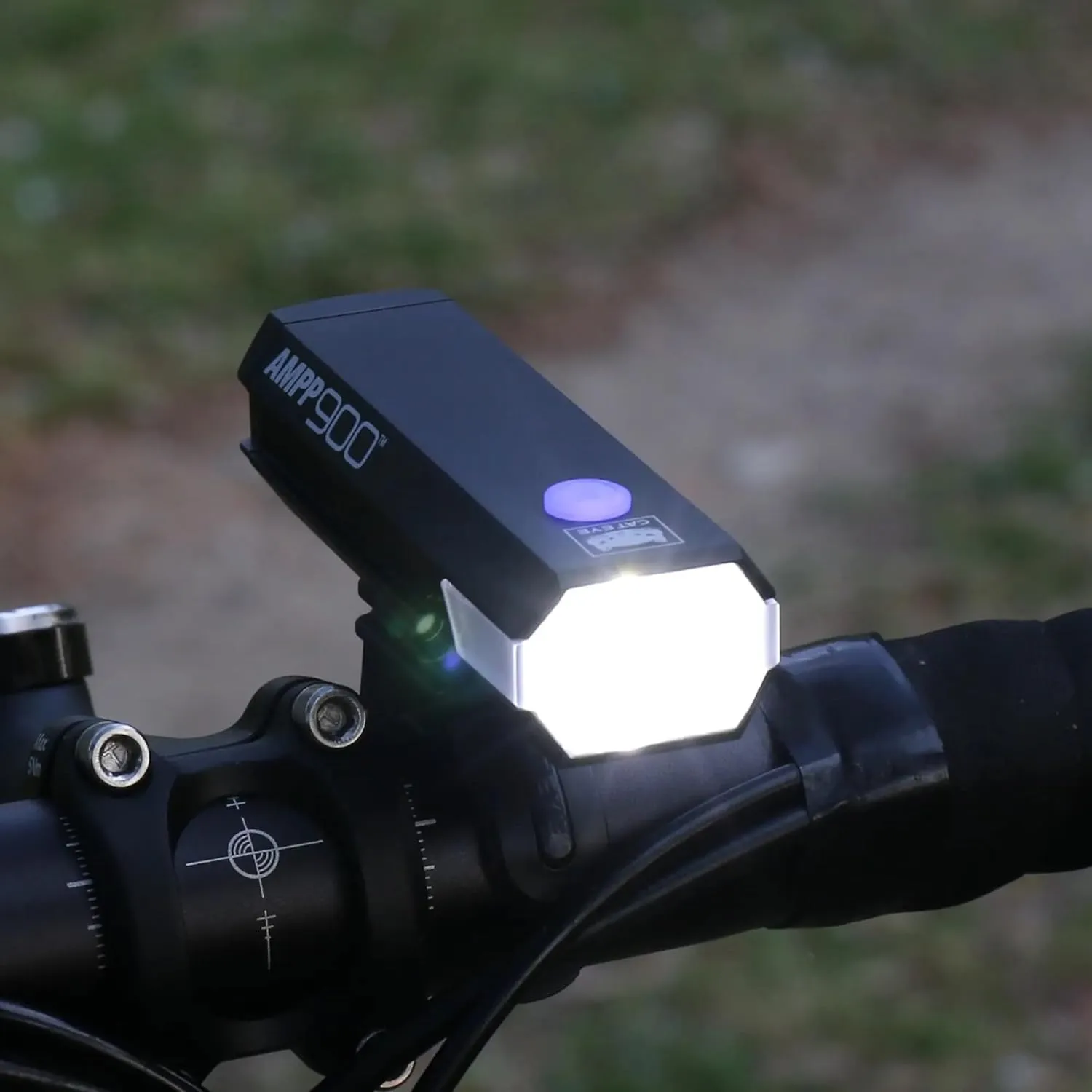 CATEYE - AMPP Rechargeable Headlight and ViZ USB Rechargeable Daytime Safety Light Combo Kit