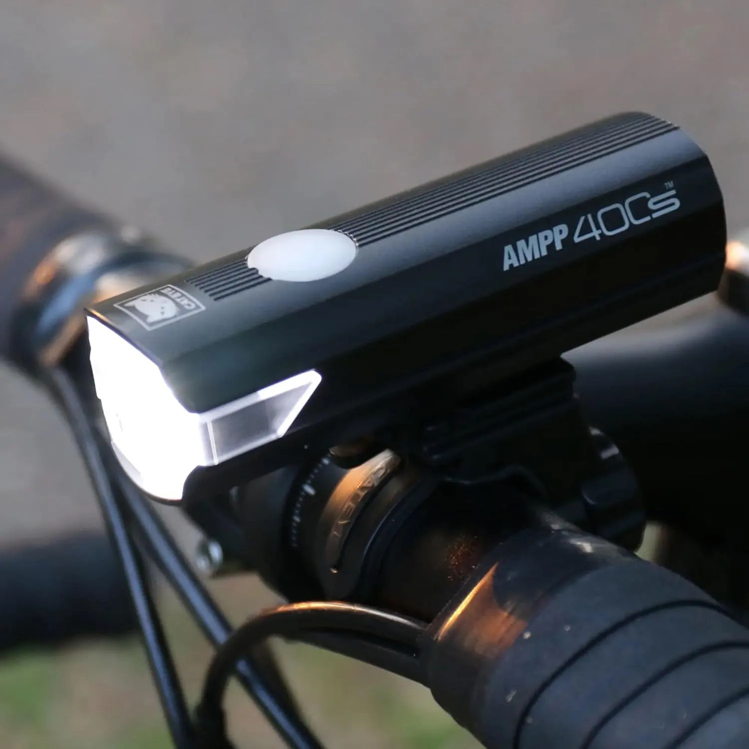 CATEYE AMPP USB Rechargeable Bike Light – High Visibility Super Bright OptiCube™ Headlight for Commuters, Road Cyclists & Mountain Bikers, Day & Night Riding Modes, IPX4 Waterproof, Tough & Durable