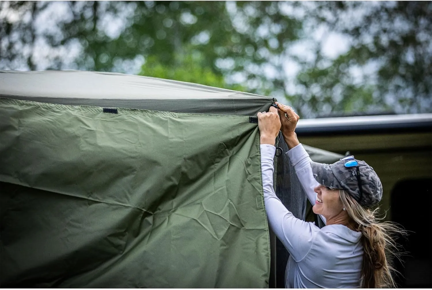 CLAM Quick-Set Escape Portable Pop Up Camping Outdoor Gazebo Screen Tent Canopy Shelter and Carry Bag with 3 Wind and Sun Panels, Green