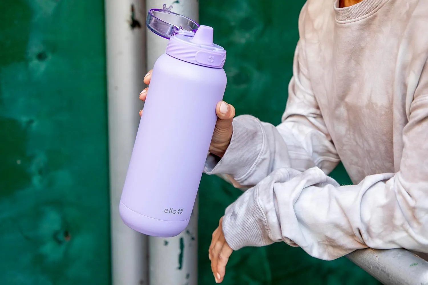 Ello Cooper 32oz Stainless Steel Water Bottle with 2 Lids Chug and Straw | Leak Proof | Double Walled and Vacuum Insulated | Built in Carry Loop | Dishwasher Safe | Lilac