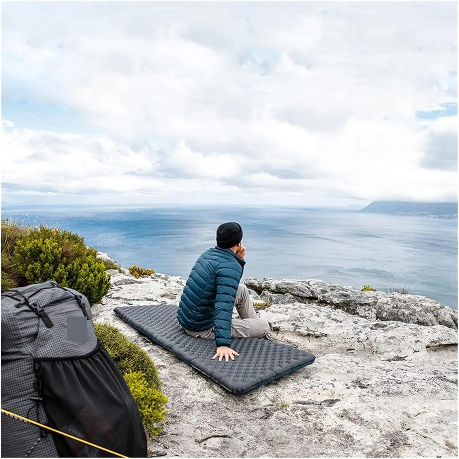GaRcan Camping Ultralight Inflatable Mat Outdoor Warm Moisture Proof Sleeping Pad Tour Portable Inflatable Sleeping Cushion (Grmummysmall)