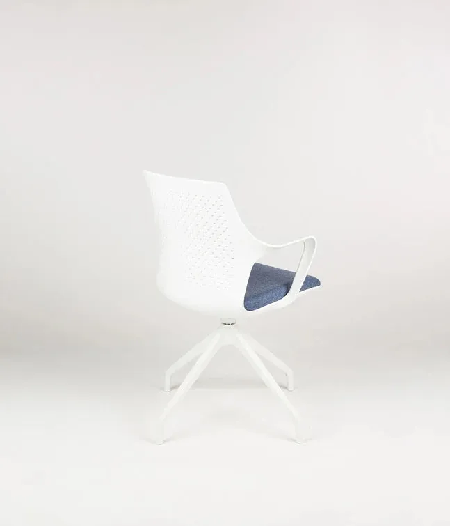 Gemina 141 Visitor Chair with Spider Base