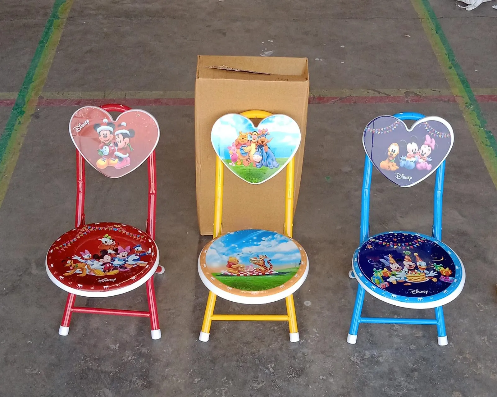 Heart-Shaped Cartoon Kids Chair - Foldable for Playrooms & More