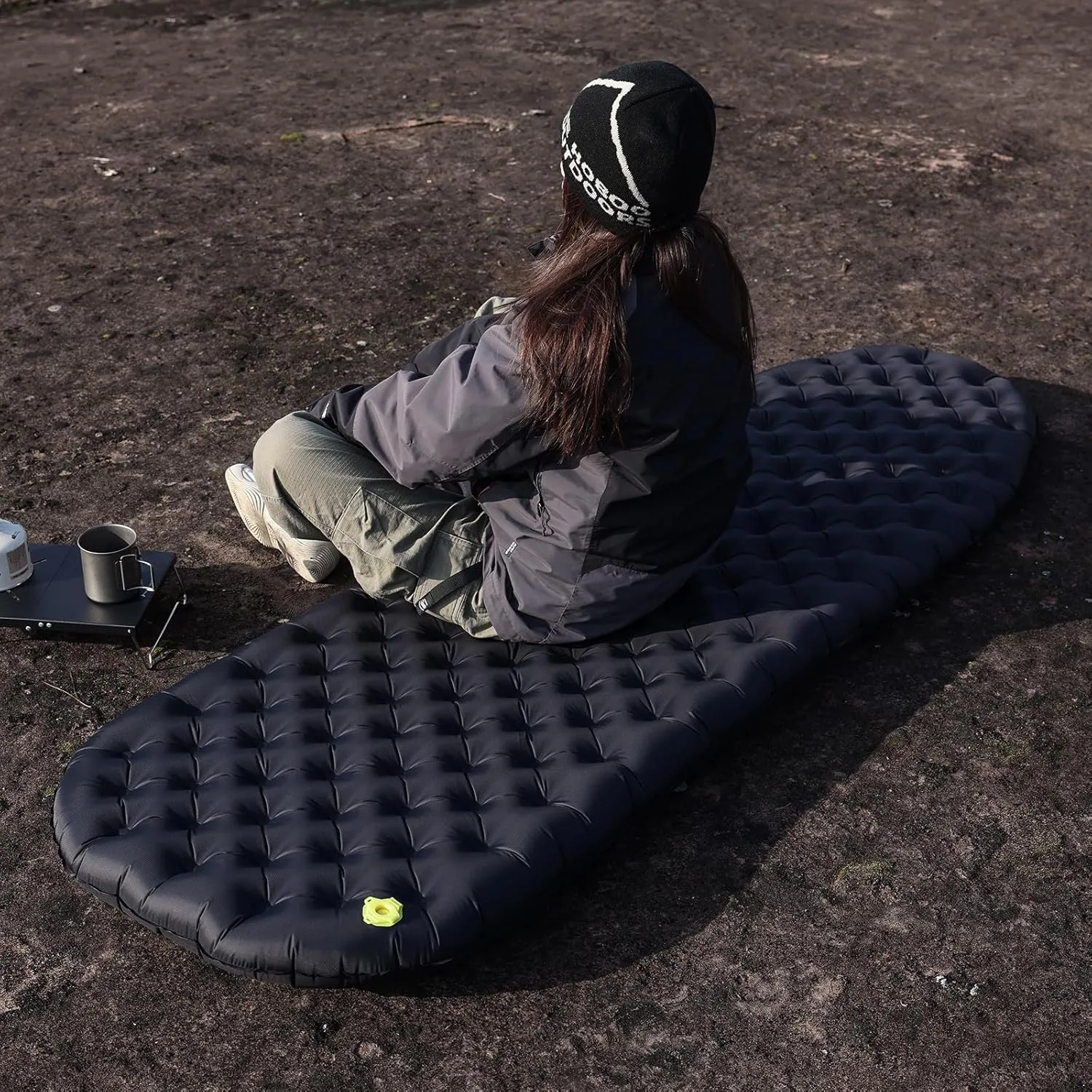 Inflatable Sleeping Pad for Camping Insulated Ultralight Compact Durable Waterproof Sleeping Mat for Outdoor Backpacking Hiking Camping Mat with Inflatable Bag R6.5