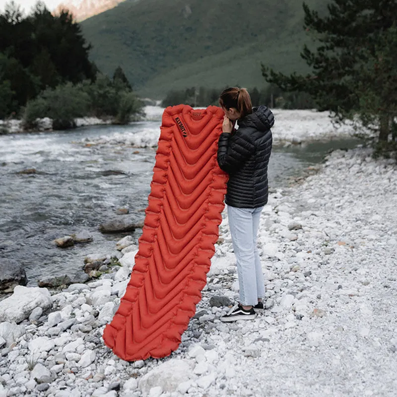 Insulated Static V Sleeping Pad