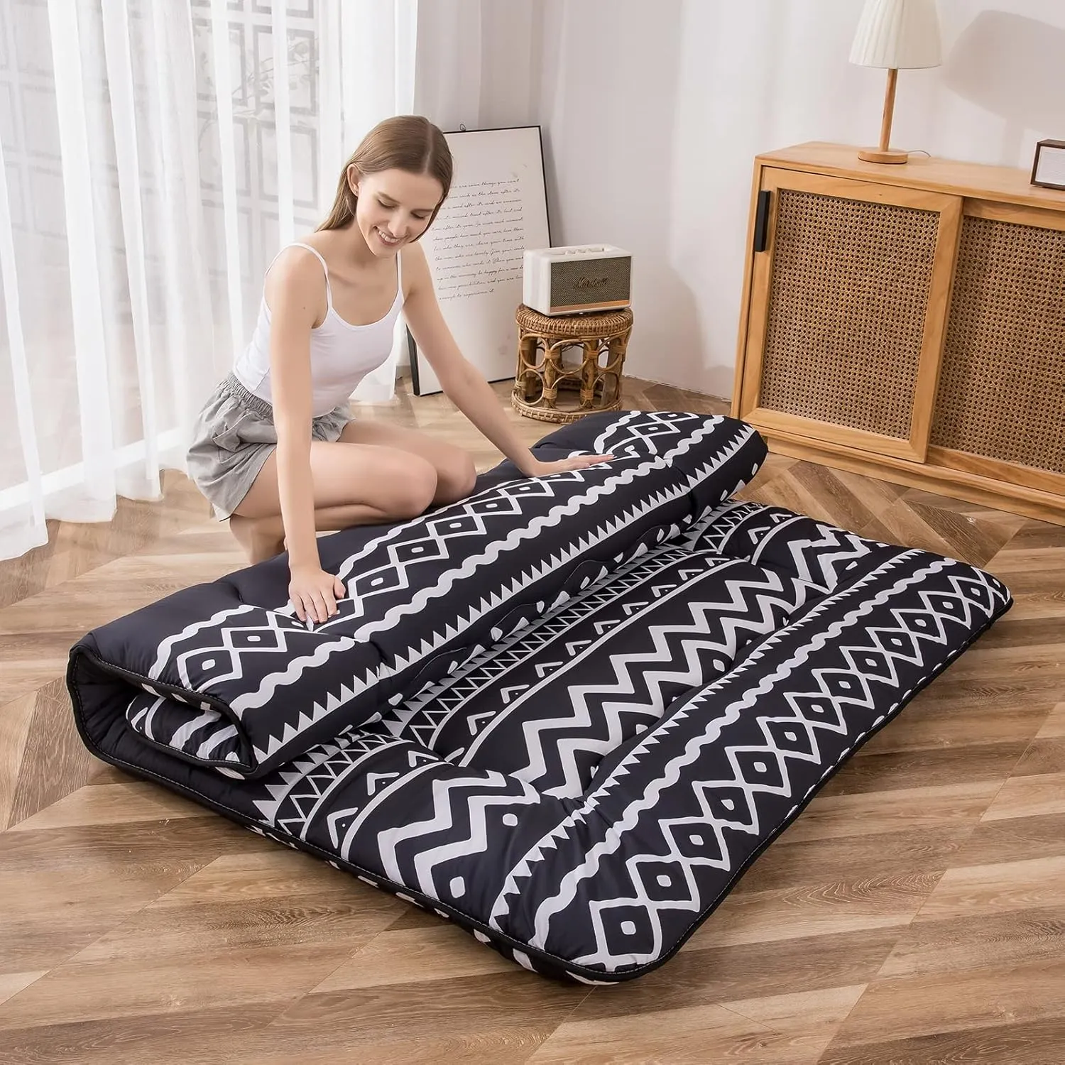 Japanese Floor Futon Mattress - Thicken Sleeping Pad, Roll Up Floor Lounger Bed, Camping and Guest Room Pad, Thick Soft and Comfortable, Black Stripe, Queen Size