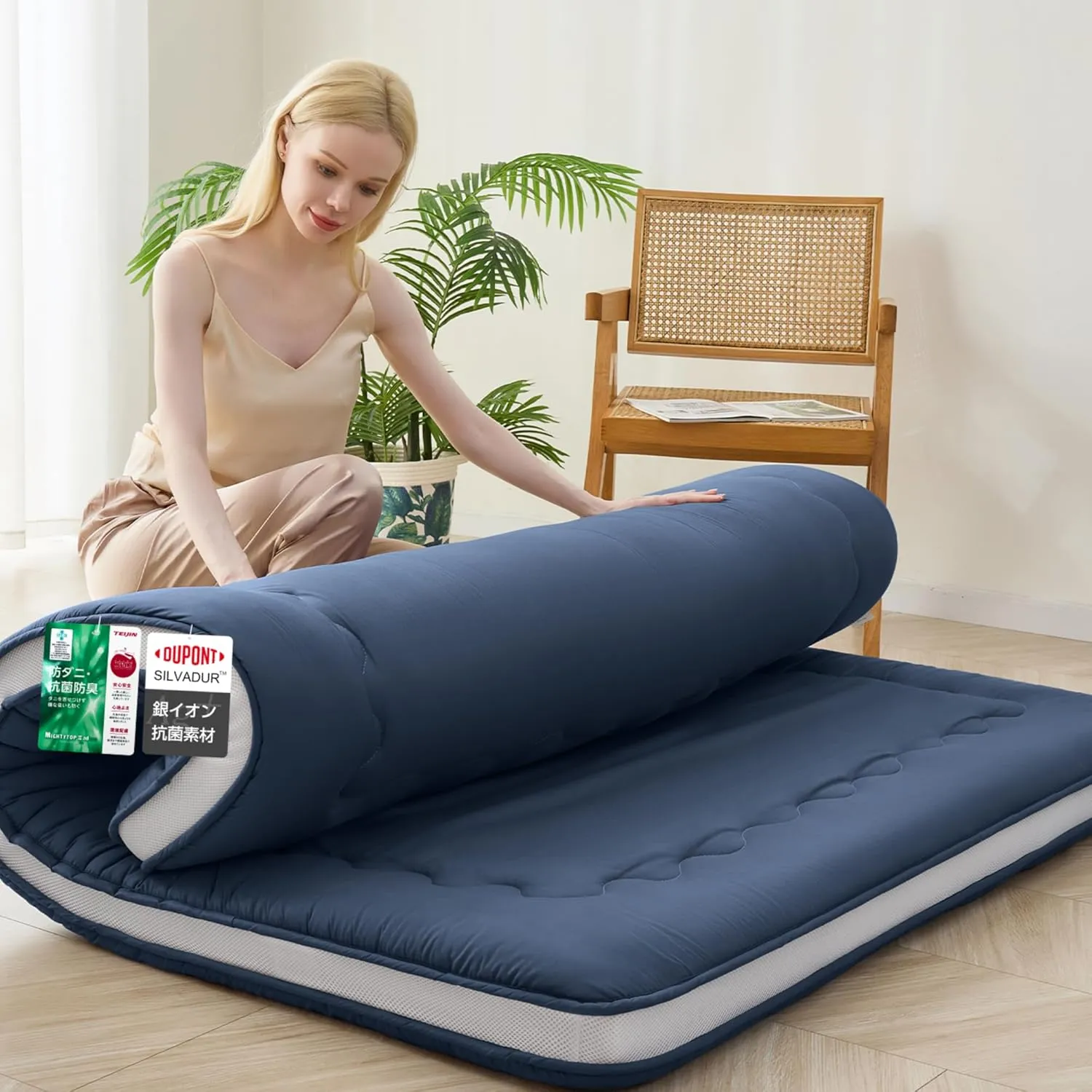 Japanese Floor Mattress, 4" Japanese Futon Mattress, Foldable & Portable Shiki Futon (shikibuton), Roll Up Thicken Sleeping Tatami Mat Sleeping Pad for Camping (Navy Blue, 54 x 80)