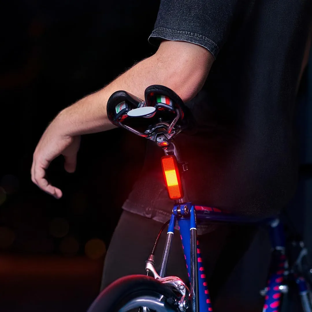 Knog Blinder V USB Rechargeable Rear Bike Light - Powerful 100 Lumen Bike Tail Light Visible Up to 900m, IP67 Waterproof Bike Rear Light with Unique Flash Modes, Fits All Seat Posts