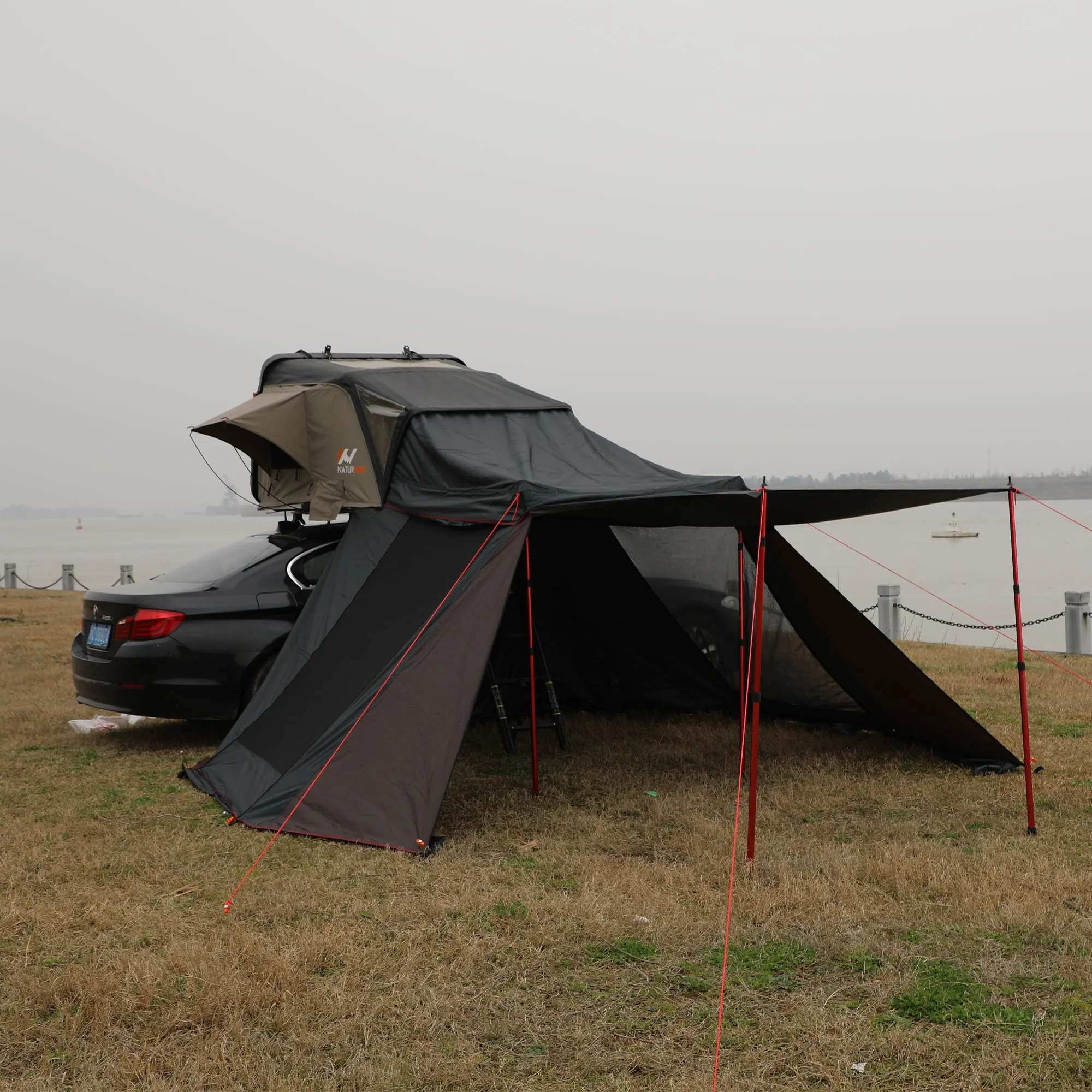 Naturnest Sirius 1 Clamshell Rooftop Tent