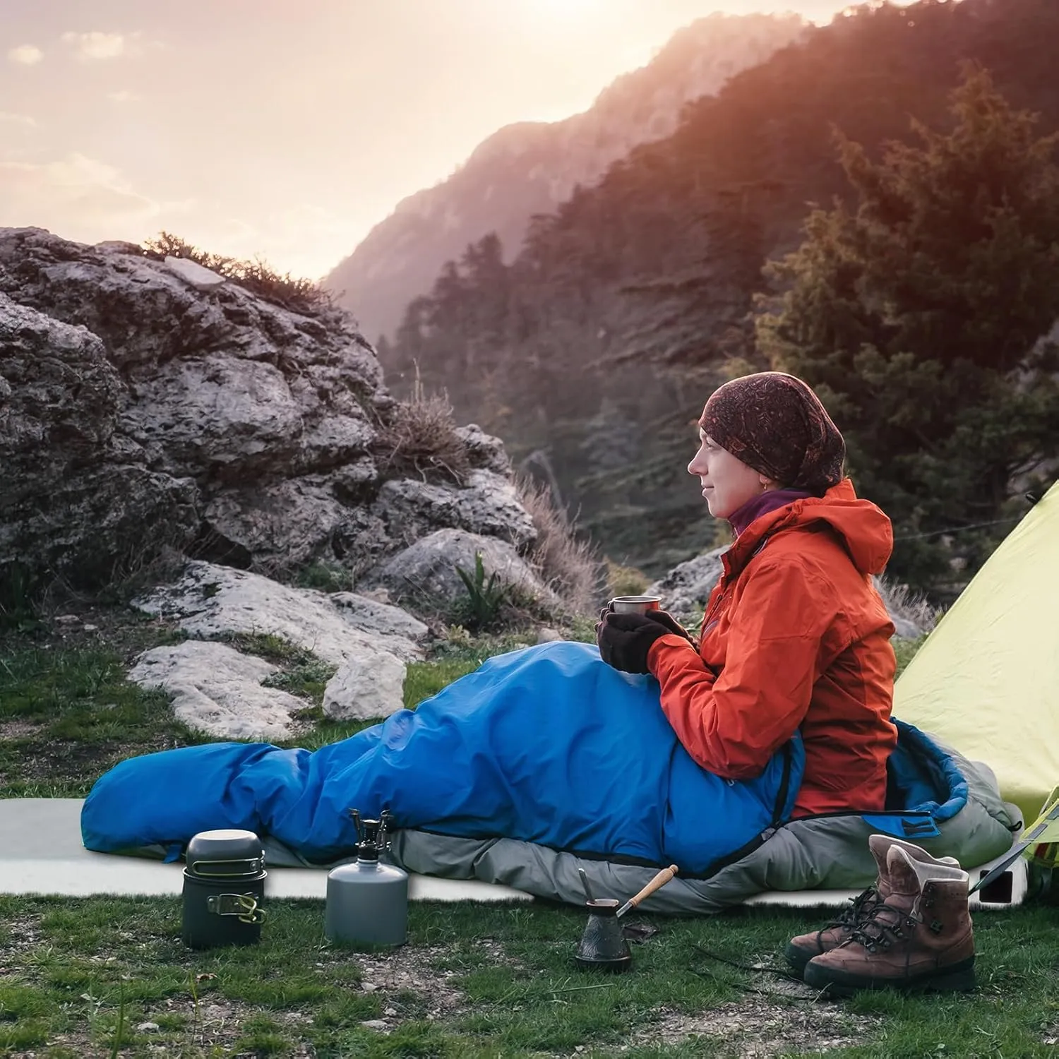 Outvita Sleeping Pad, Portable Camping Mat, CertiPUR-US Memory Foam Camping Mattress, Roll Up Floor Bed for Tent, Cot, Truck, Car, Outdoor Travel w/Portable Bag (3" with Pillow / 2.5" Without Pillow)