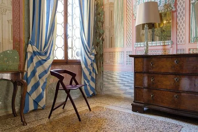 Paso Doble Chair by Enrico Davide Bona