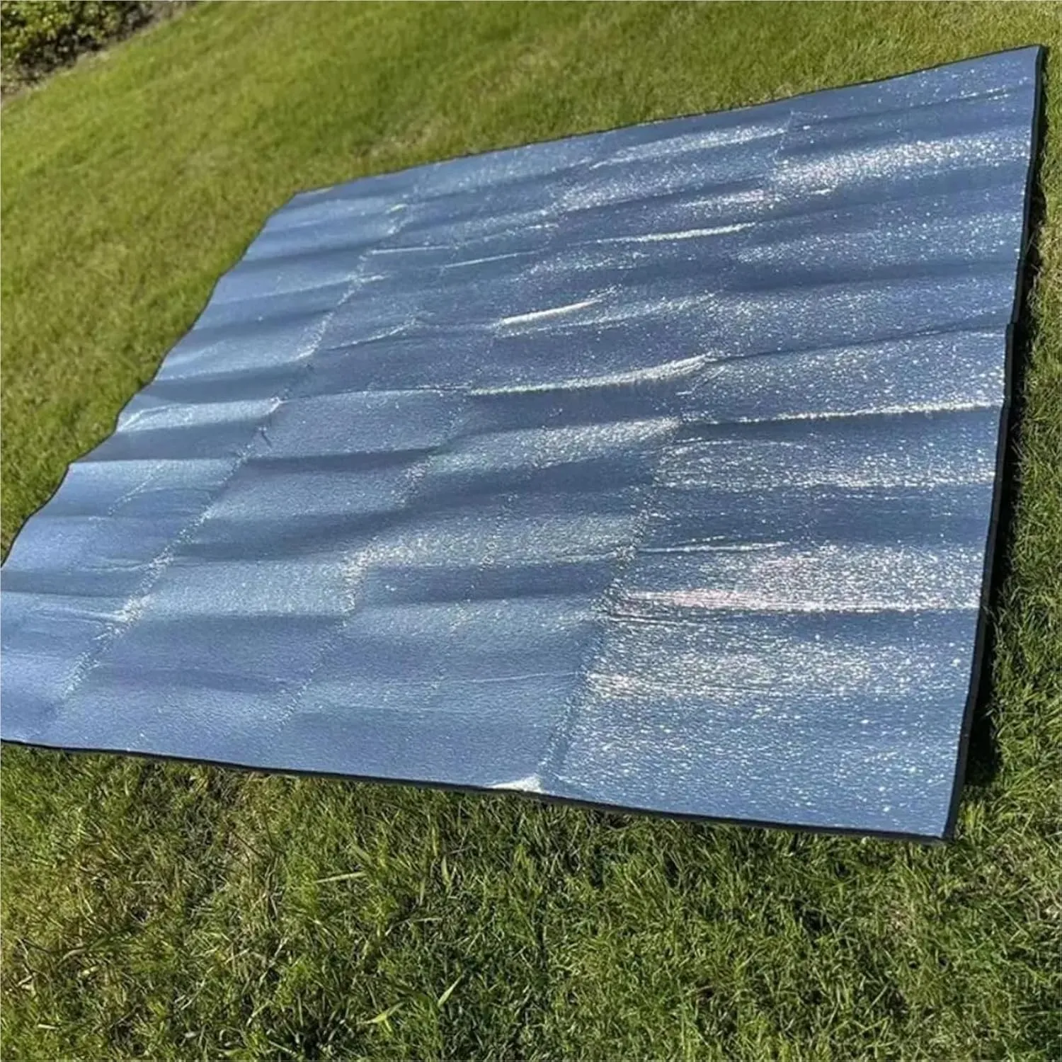 Picnic Blanket Thermal Camping Mat Light Tent Footprint Waterproof Picnic Beach Pad Insulation Foam Mat Outdoor Picnic Mat (Silver 200x300cm)