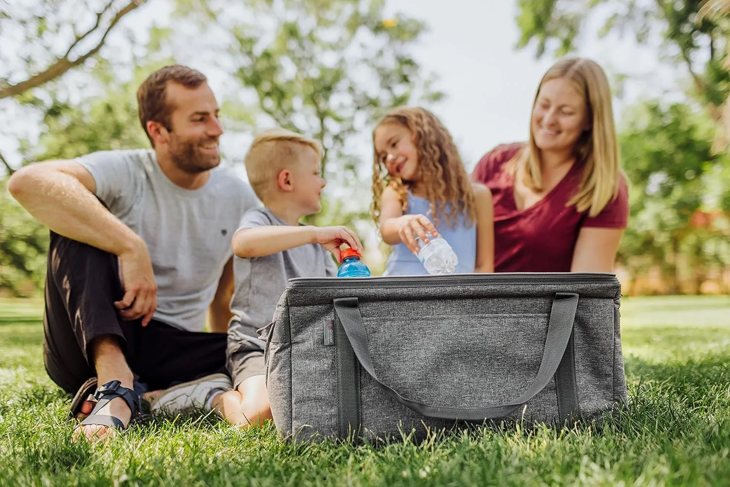 PICNIC TIME NFL 64 Can Collapsible Cooler, Large Insulated Soft Cooler Bag, Portable Beach Cooler with Shoulder Strap, (Heathered Gray)