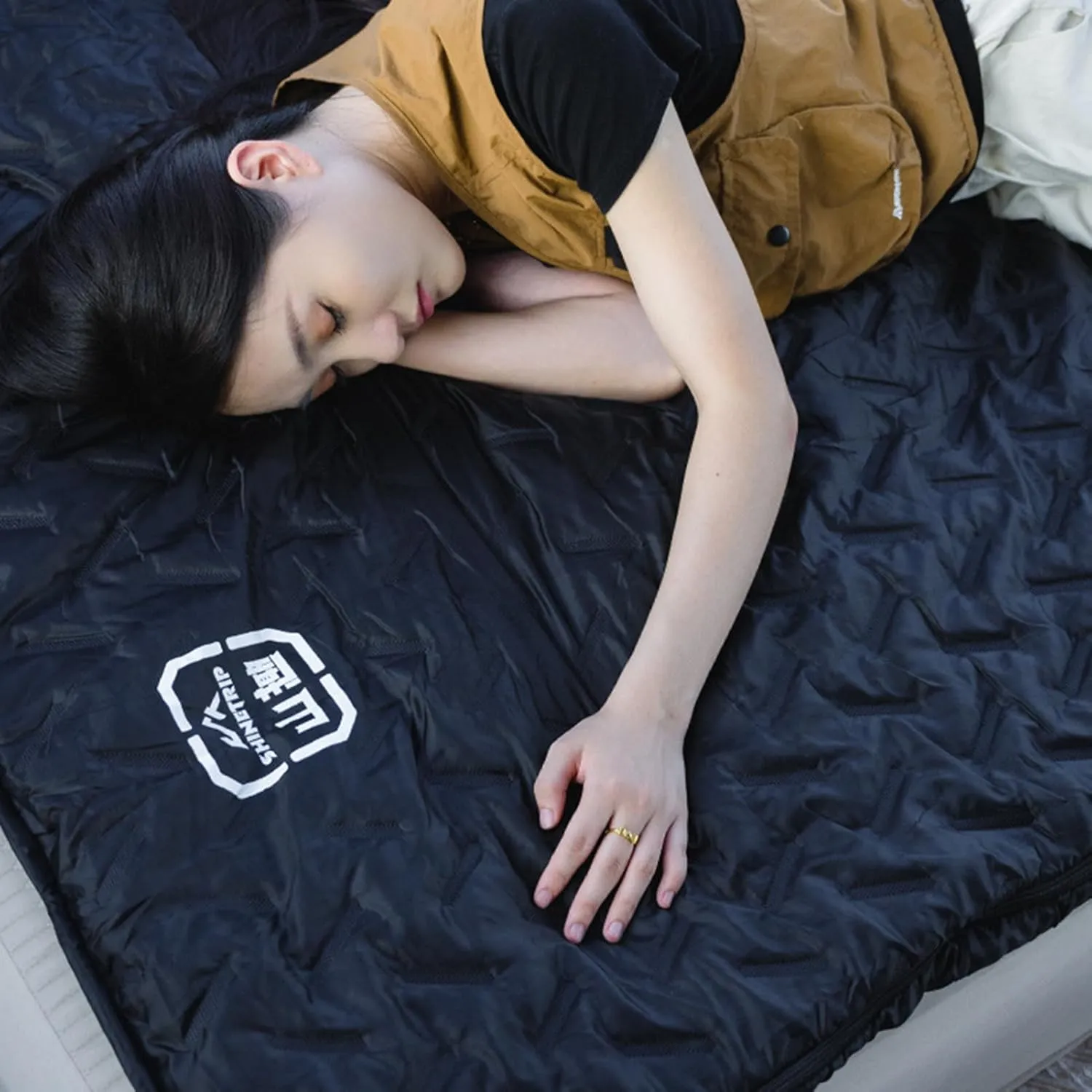 Sleeping Bag, 190 x 70 cm Ultrasonic Warmth Sleeping Bag with Compression Sack, 5-15°C Faux Silk Cotton Camping Bag for Backpacking Hiking Travel