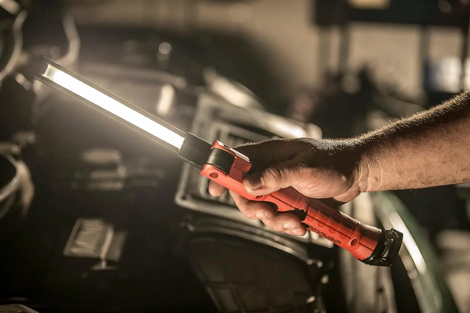 Streamlight 76800 Stinger Switchblade 800-Lumen LED Light Bar with USB Cord, Red