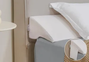 Vekkia Queen Bed Wedge Pillow for Headboard Gap Filler(0-5"),High-Density Foam,Prevents Pillows & Items from Falling,Ergonomic Design,Large Storage Pockets, Removable&Washable Cover,White,60''x10 x6
